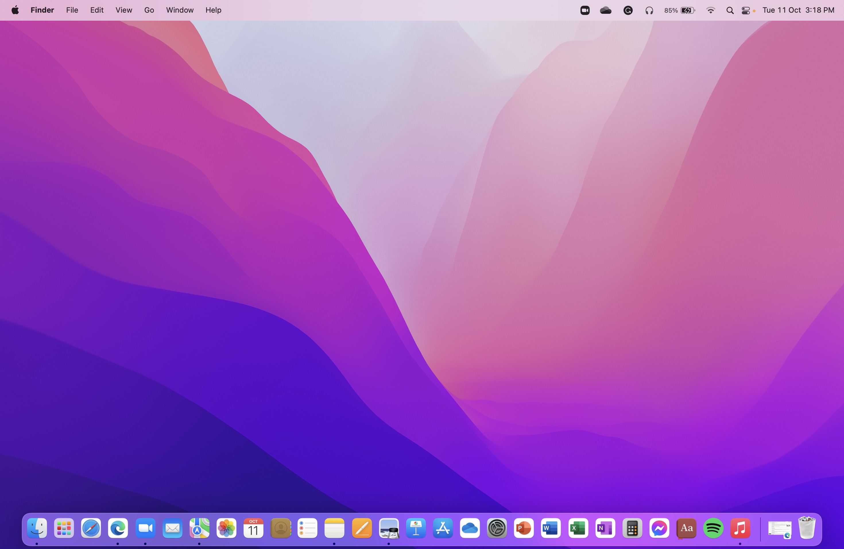 Класичний робочий стіл macOS Monterey з верхнім меню та панеллю Dock