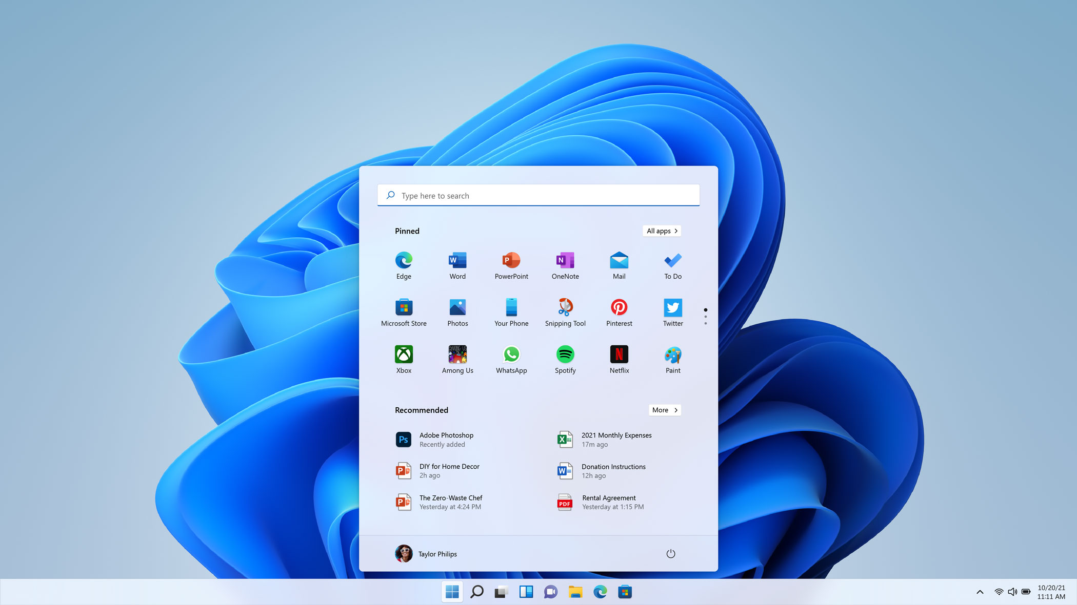 Класичний робочий стіл Windows 11 із відкритим меню Пуск